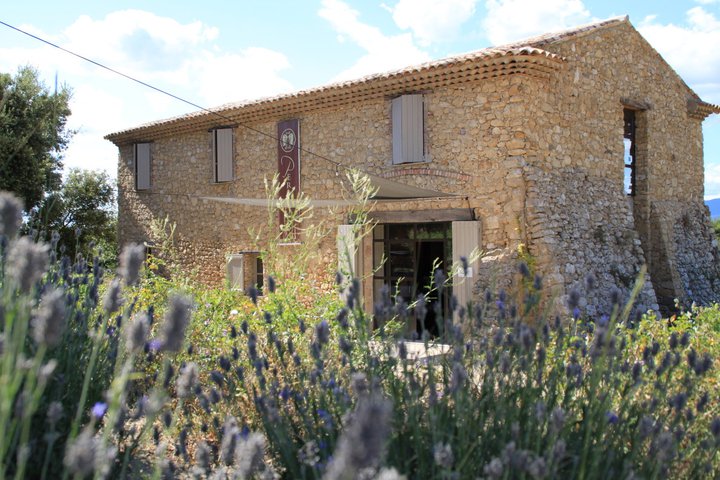 gite luberon domaine les perpetus La tour d'aigues